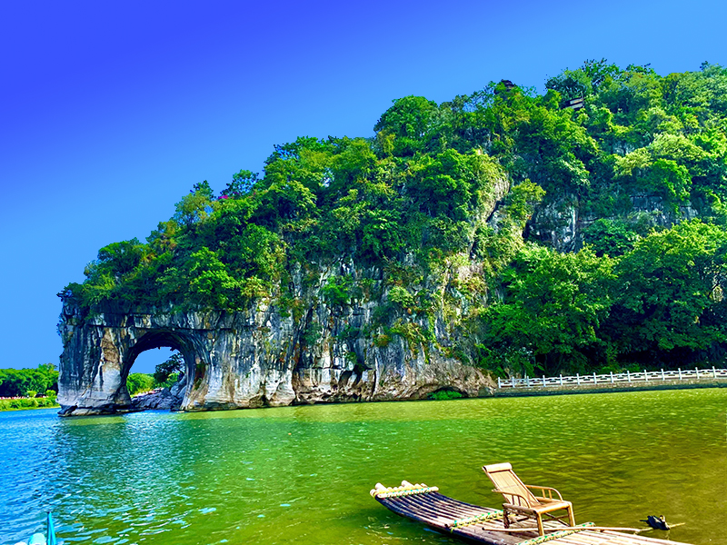 Tour to China Guilin Travel Guide Service 